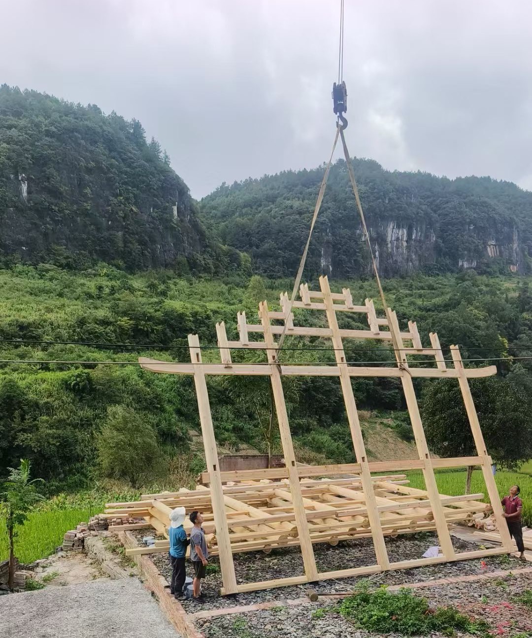 东城区汽车吊出租公司怎么保证发动机散热问题