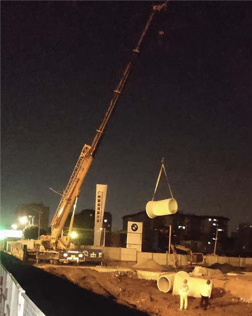 东城区如何避免吊车漏油的问题呢?