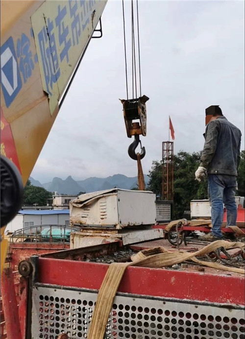 东城区大件吊装搬运设备常用的施工手势信号解答