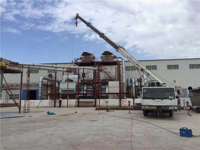 东城区“手脚齐动”—— 吊车的 “协同作业” 技术