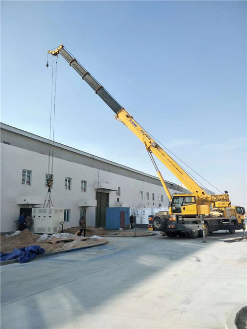 东城区“超载就喊停”—— 吊车的 “重量保镖” 技术